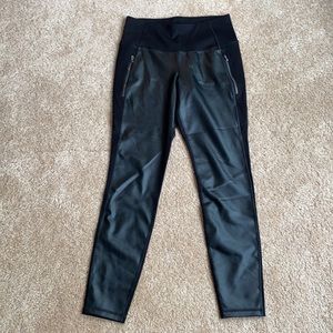 NWOT Old Navy Active Fashion Leggings